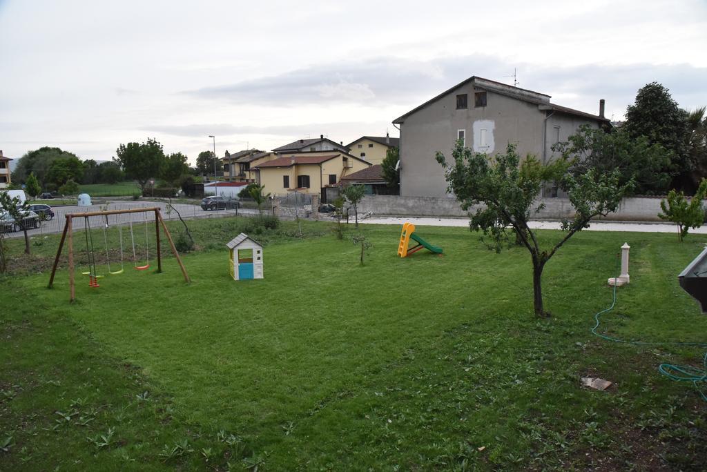 Casa Vacanze Roberta Rivotorto Exterior foto